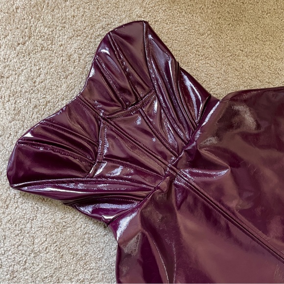 ASOS design premium corseted vinyl bandeau midi dress in oxblood size 2 - Picture 4 of 13